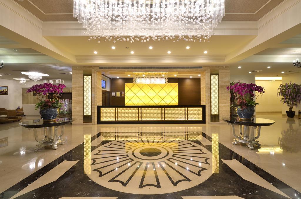 Hotel Modern Puli Extérieur photo