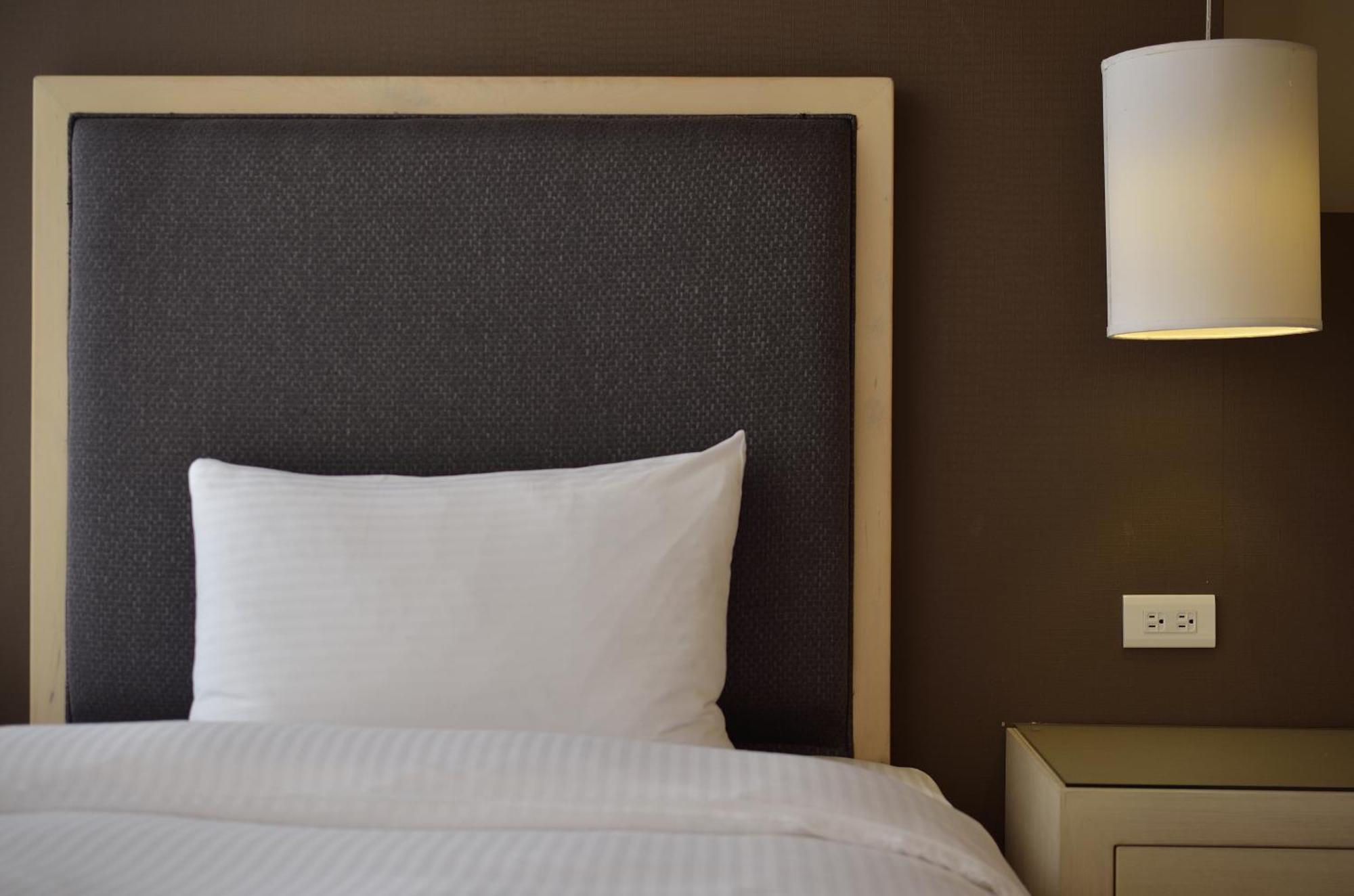 Hotel Modern Puli Chambre photo