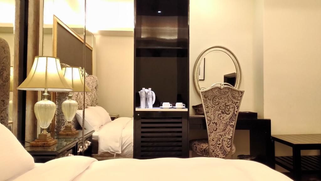 Hotel Modern Puli Chambre photo