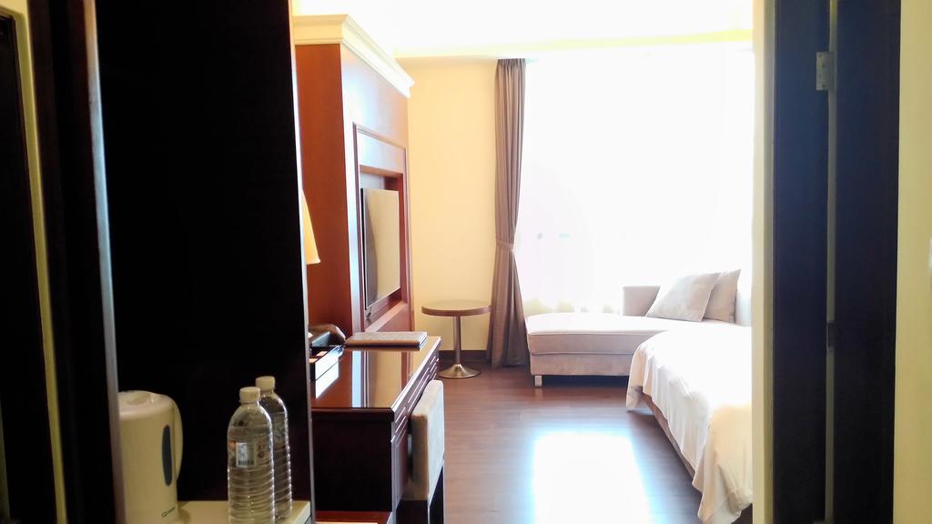 Hotel Modern Puli Extérieur photo