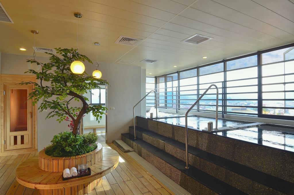 Hotel Modern Puli Extérieur photo