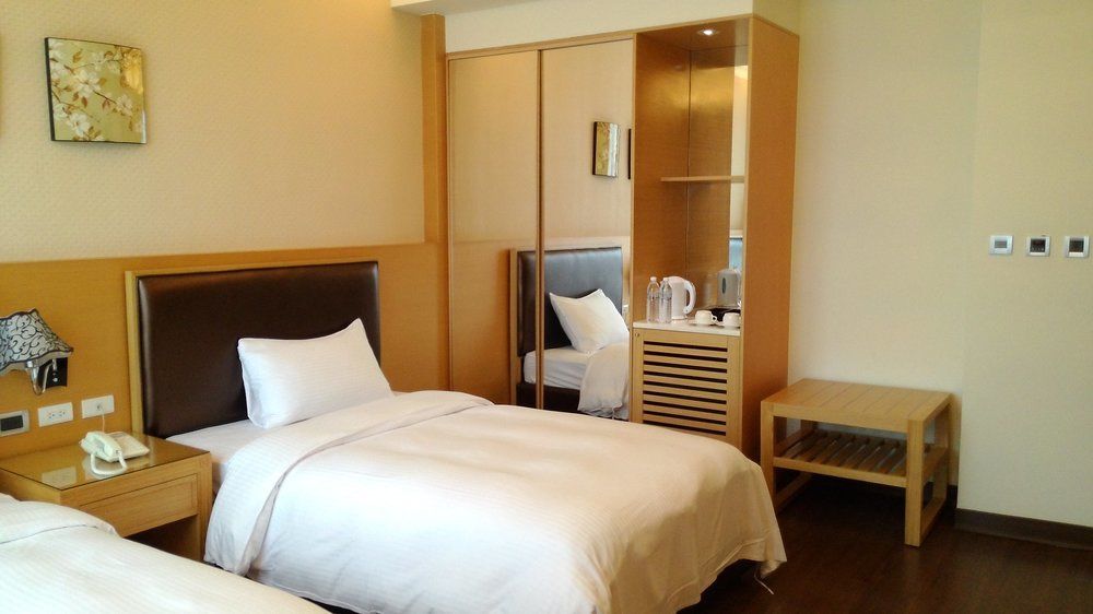 Hotel Modern Puli Extérieur photo