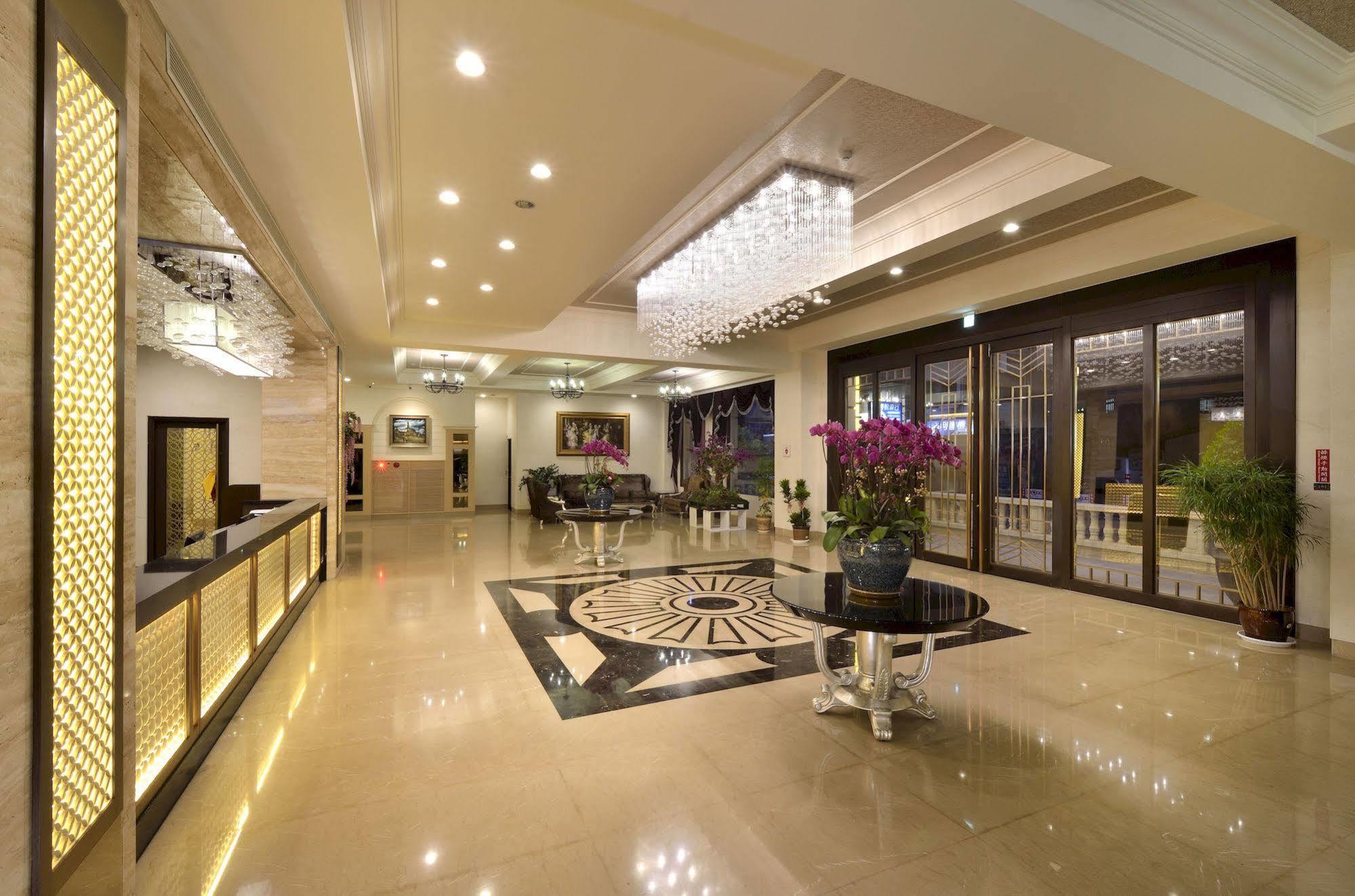 Hotel Modern Puli Extérieur photo