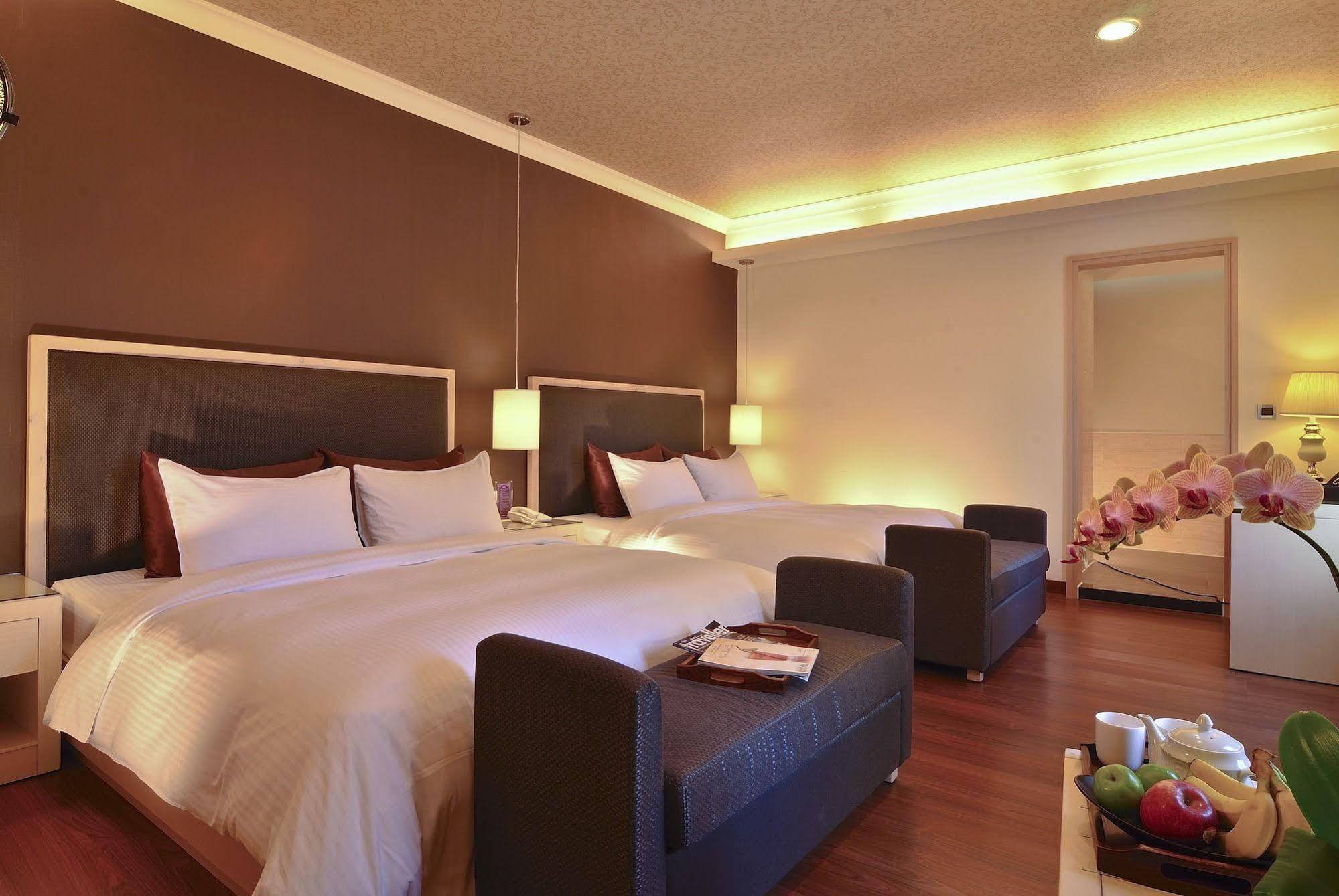 Hotel Modern Puli Extérieur photo